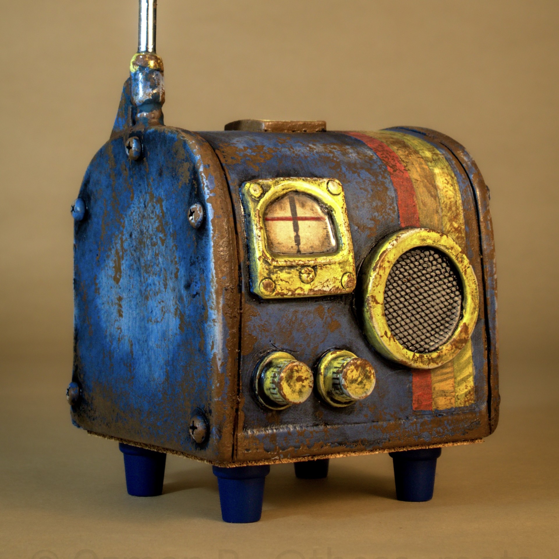 Good Day Radio - A retro-futuristic ceramic radio sculpture